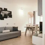 Al Borgo - Luxury Bilocale Con 4 Posti Letto דירה Bienno