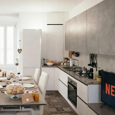 Al Borgo - Luxury Bilocale Con 4 Posti Letto 公寓 Bienno