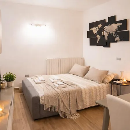 Al Borgo - Luxury Bilocale Con 4 Posti Letto * Bienno
