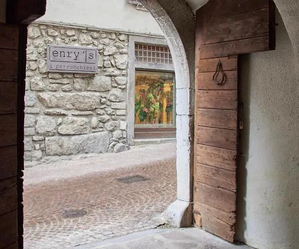 Апартаменты Al Borgo - Luxury Bilocale Con 4 Posti Letto Bienno